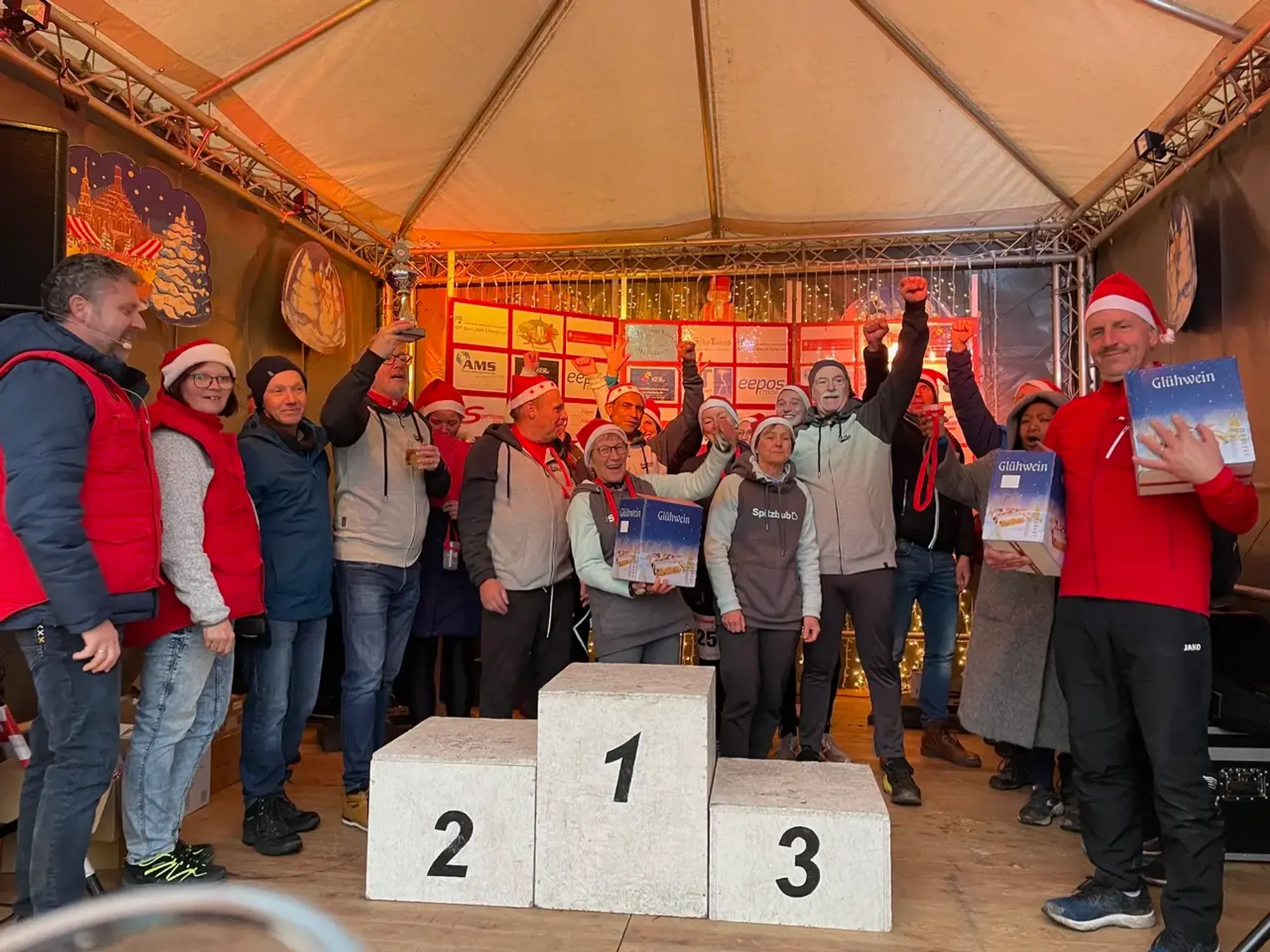 WIR HABEN DEN POKAL-05.jpeg